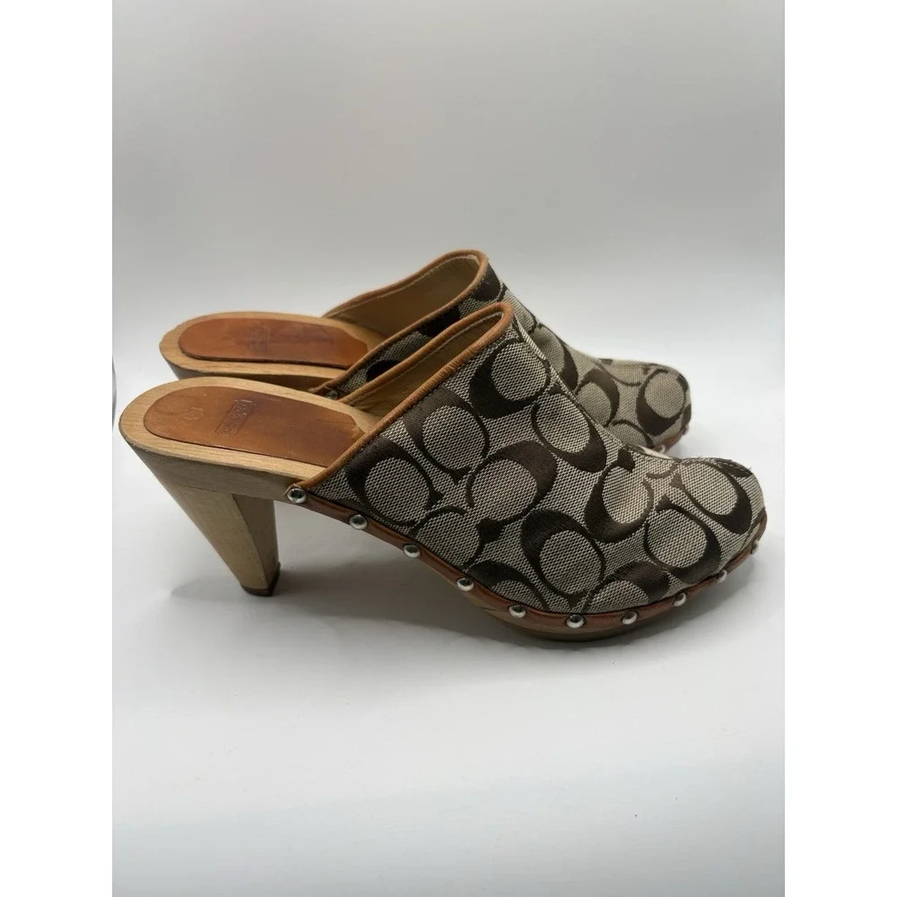 Coach Felicity Signature C Clog Mules Women's 7 Wood Heels Made Italy P058 G02